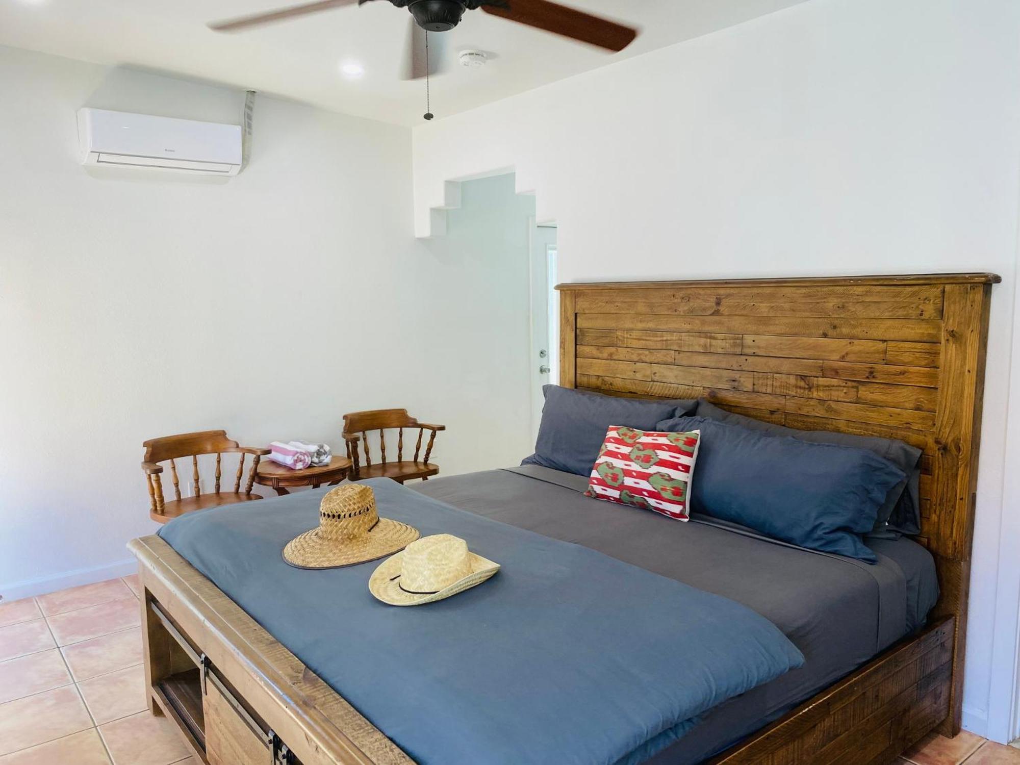Mi Kasa Hot Springs 420,Adults Only, Clothing Optional Hotel Desert Hot Springs Room photo