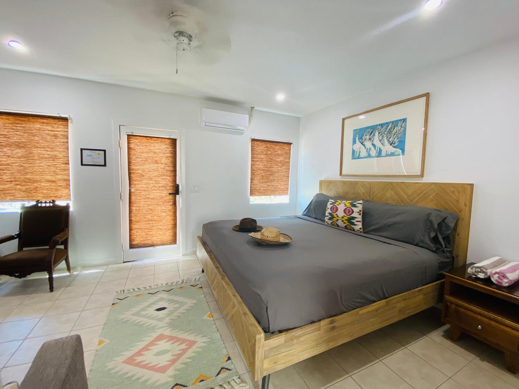 Mi Kasa Hot Springs 420,Adults Only, Clothing Optional Hotel Desert Hot Springs Room photo