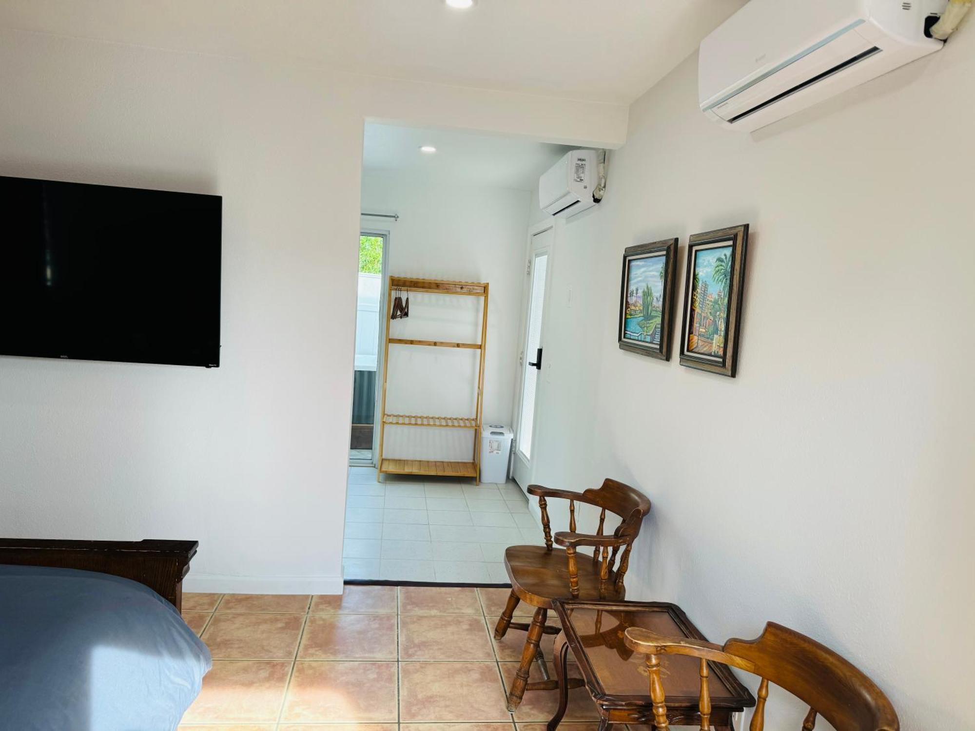 Mi Kasa Hot Springs 420,Adults Only, Clothing Optional Hotel Desert Hot Springs Room photo
