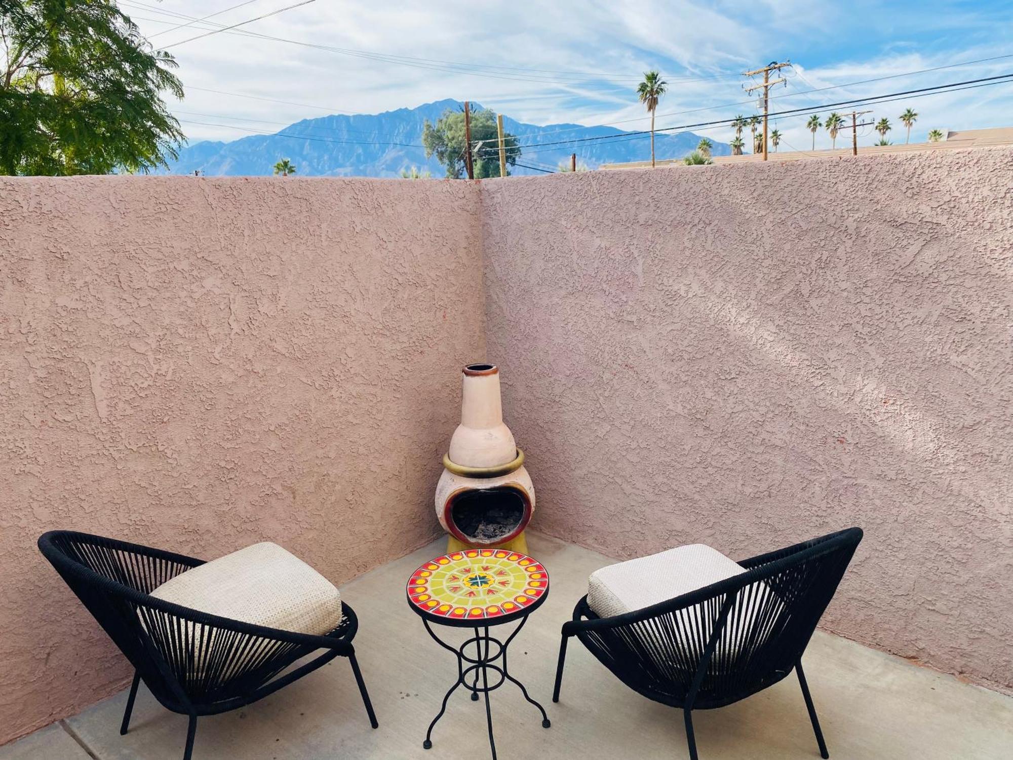 Mi Kasa Hot Springs 420,Adults Only, Clothing Optional Hotel Desert Hot Springs Exterior photo